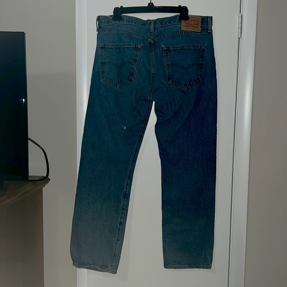 Like New Levi’s 501 Jeans 36x32 - Picture 3 of 7